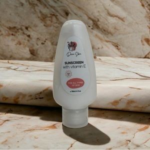 Sunscreen 4oz, SPF 50+ for all types of skin